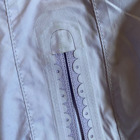 Lululemon Run Essential Jacket - Picture 4 of 11